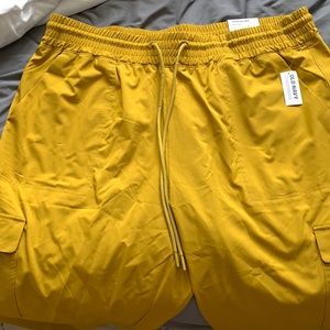 Old Navy Stretch Tech Joggers